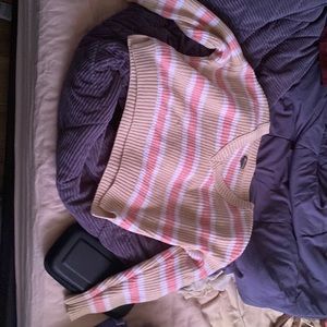 Wild fable crop sweater size Medium